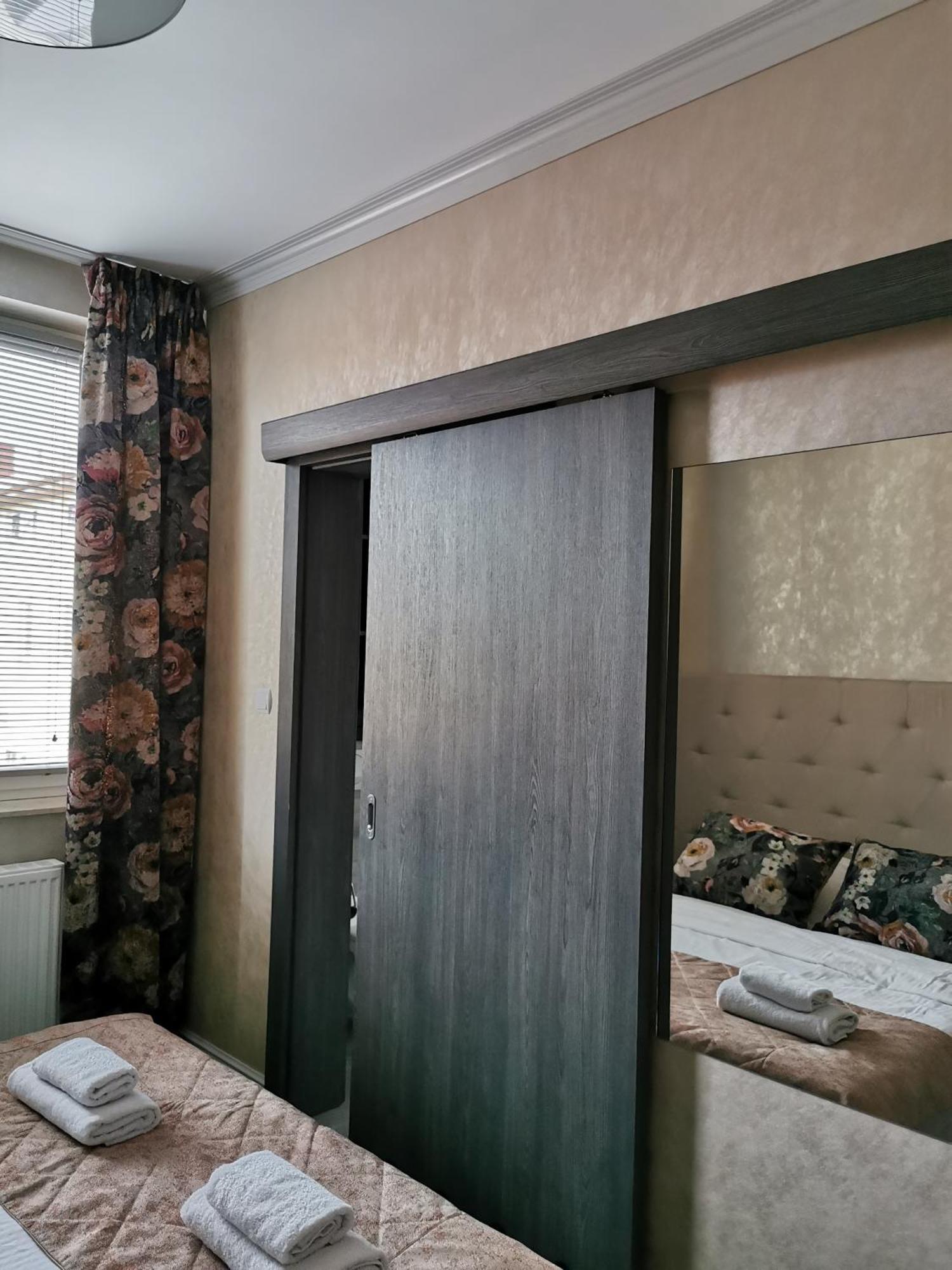 Rezydencja Pod Pieprzowkami Zalesie Gorzyckie Exteriör bild